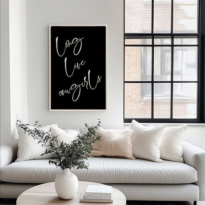 [LIFESTYLE],[SPECIAL],  Picture of art in a room