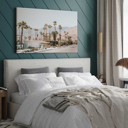 [LIFESTYLE],[SPECIAL],  Picture of art in a room