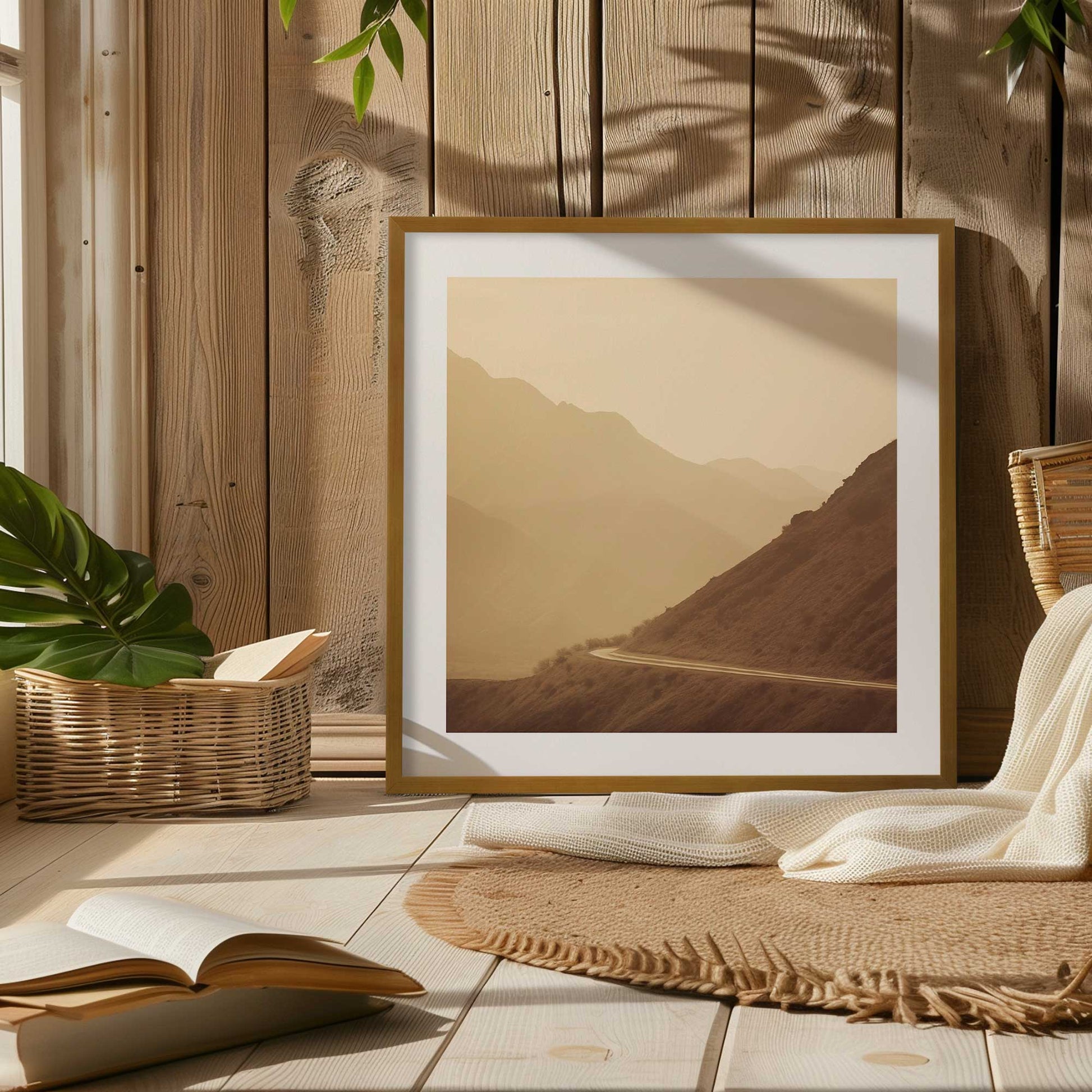 [LIFESTYLE],[SPECIAL],Picture of art in a room