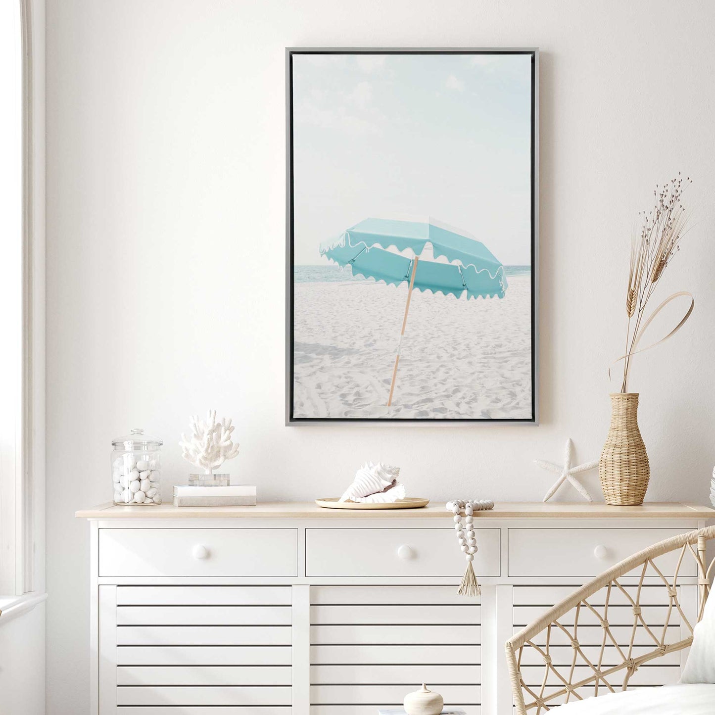 [LIFESTYLE],[SPECIAL],  Picture of art in a room