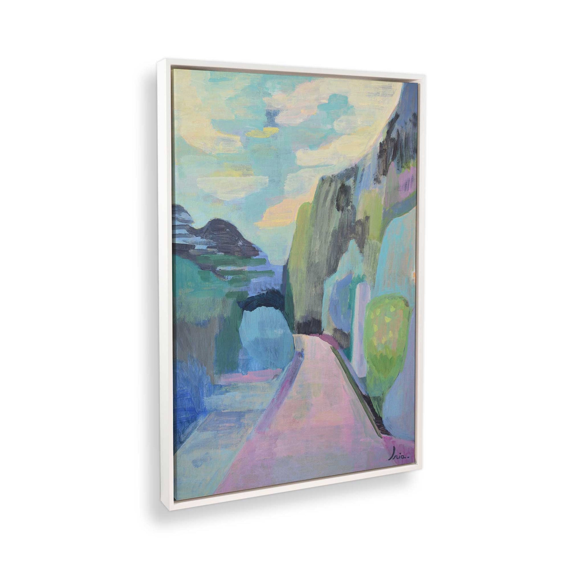 [Color:Opaque White], Picture of the corner of the art
