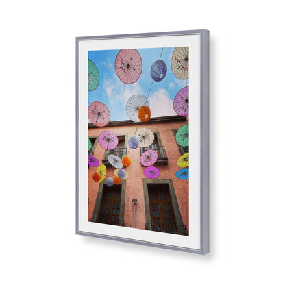 [Color:Polished Chrome], Picture of art in a Polished Chrome frame of the corner