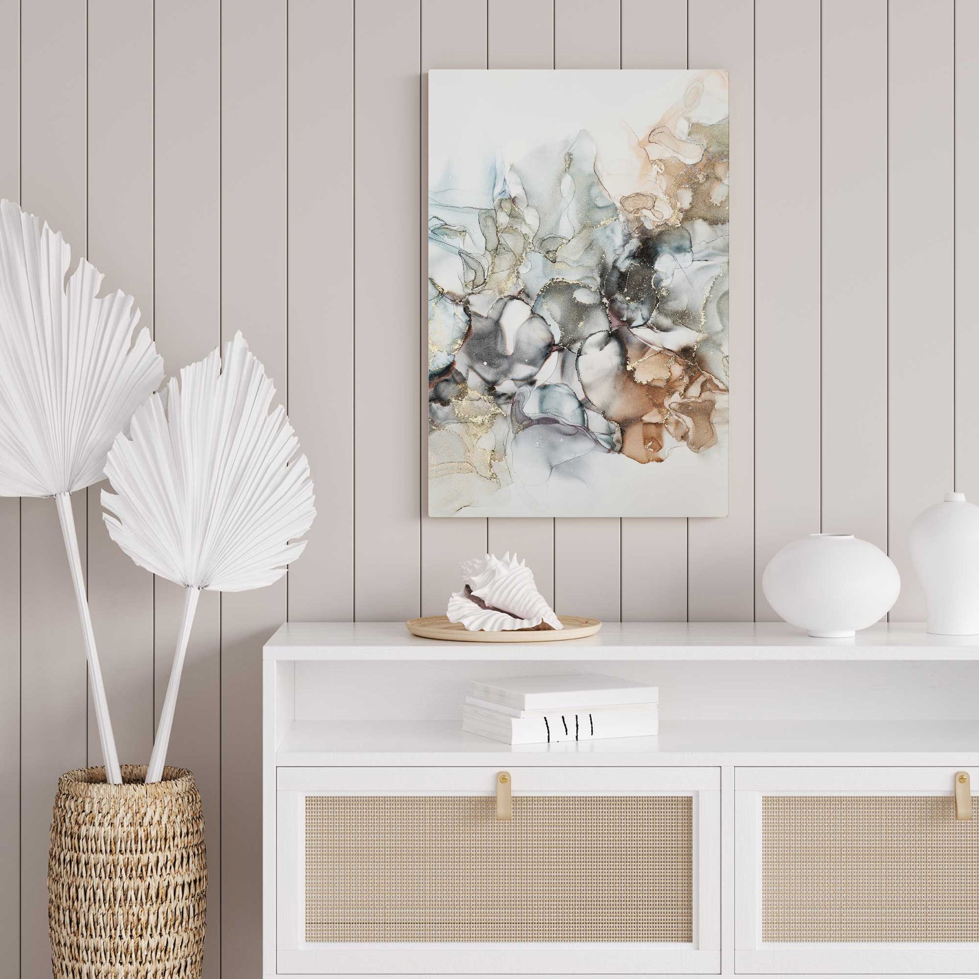 [LIFESTYLE],[SPECIAL],  Picture of art in a room