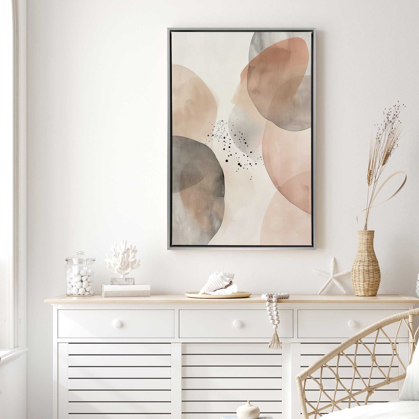 [LIFESTYLE],[SPECIAL],  Picture of art in a room