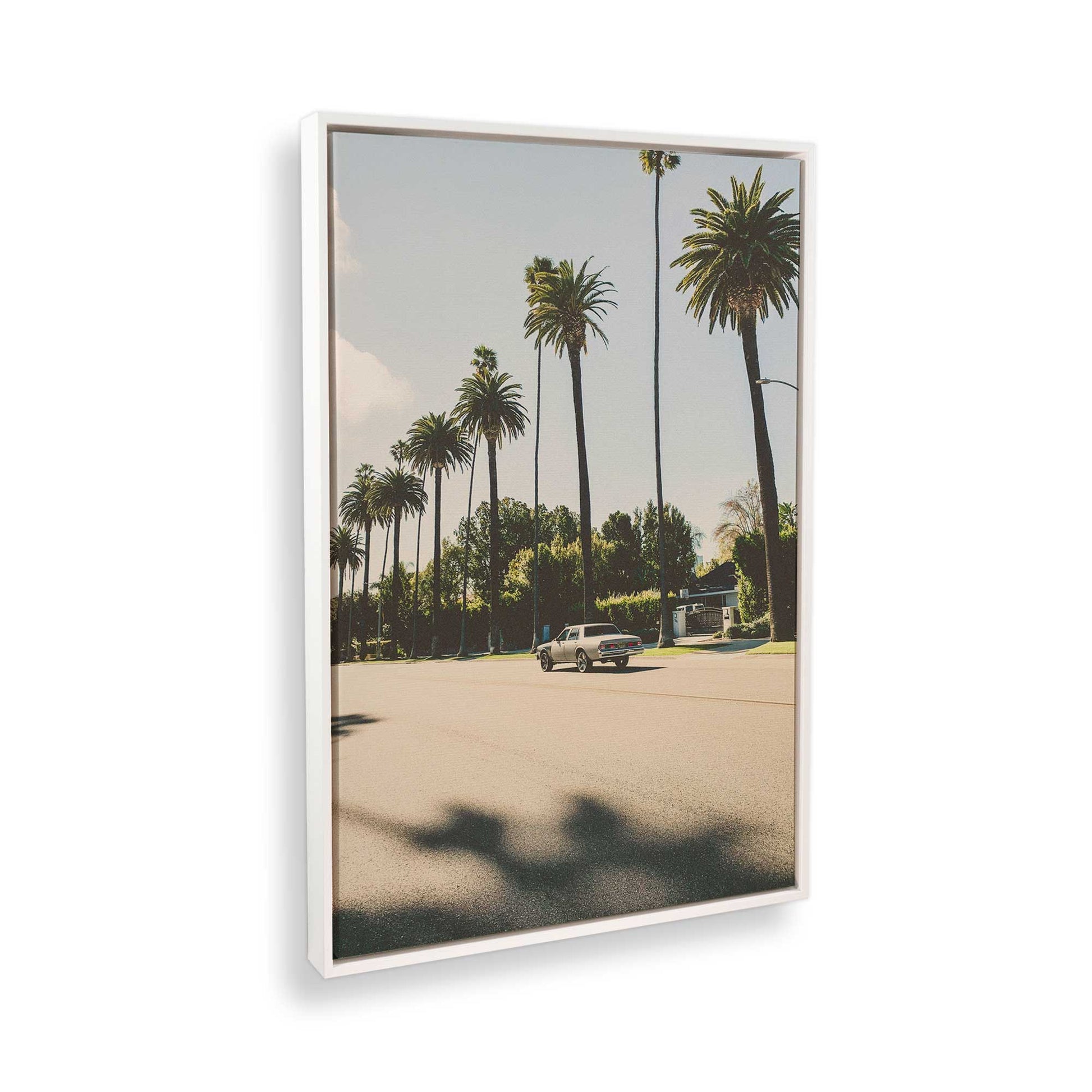 [Color:Opaque White], Picture of the corner of the art