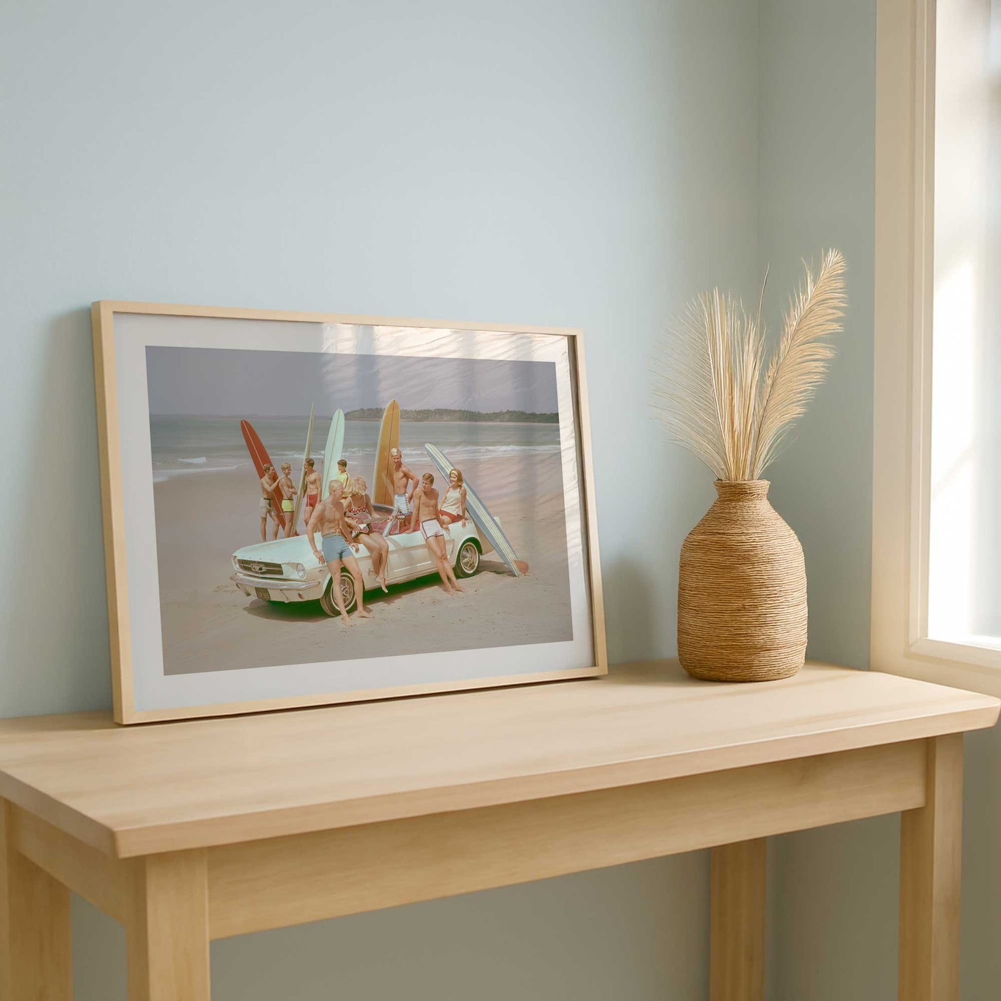 [LIFESTYLE],[SPECIAL],Picture of art in a room