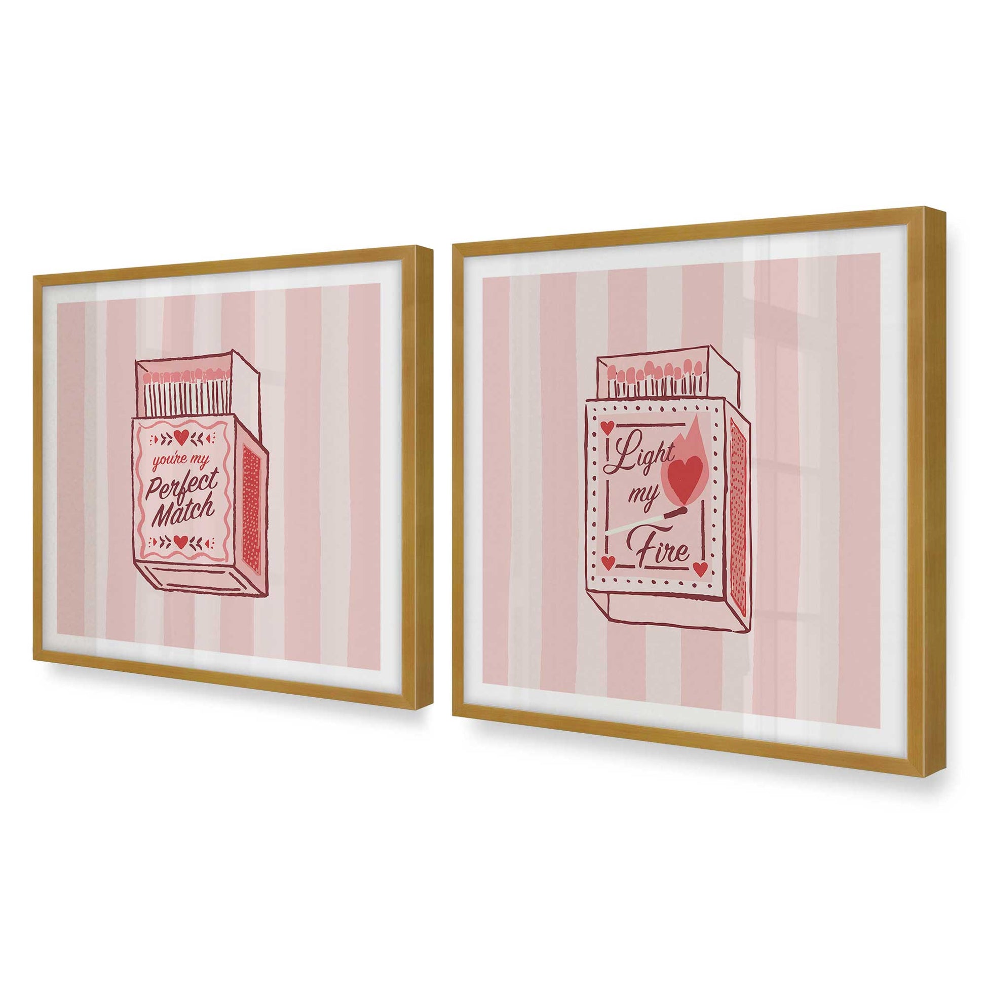 [Color:Polished Gold], Picture of art in a Polished Gold frame of the corner