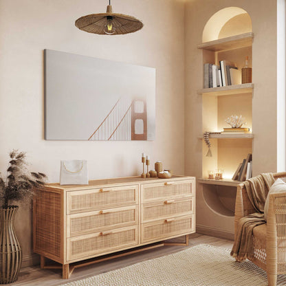 [LIFESTYLE],[SPECIAL],  Picture of art in a room