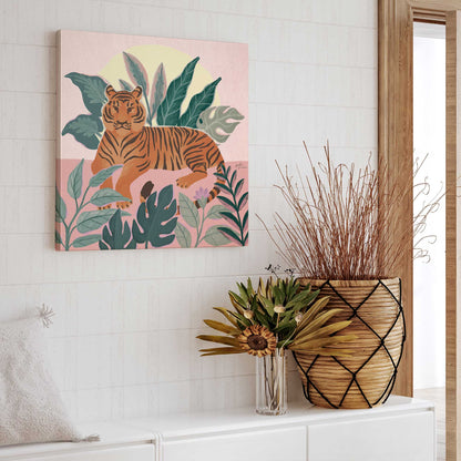 [LIFESTYLE],[SPECIAL],  Picture of art in a room