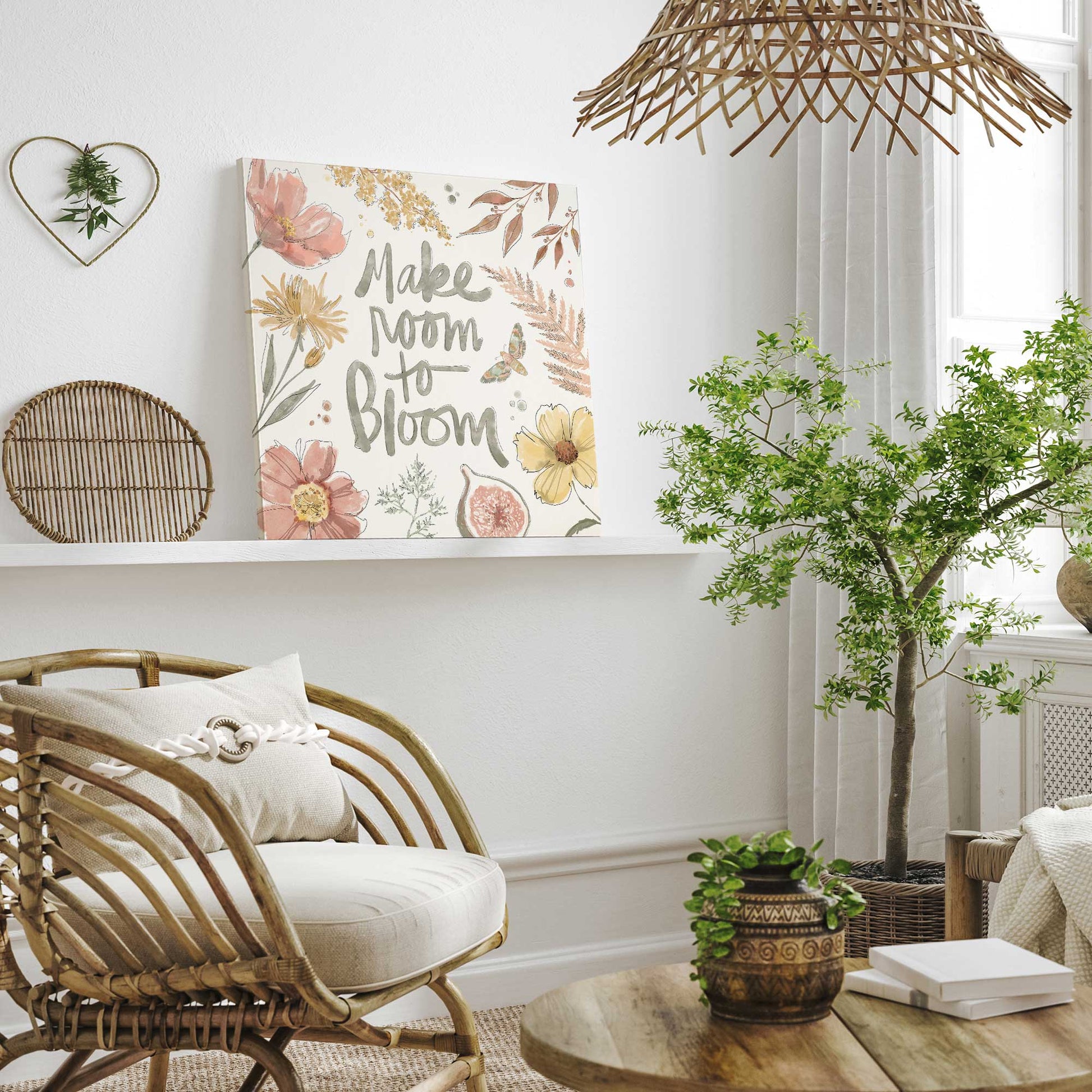 [LIFESTYLE],[SPECIAL],  Picture of art in a room