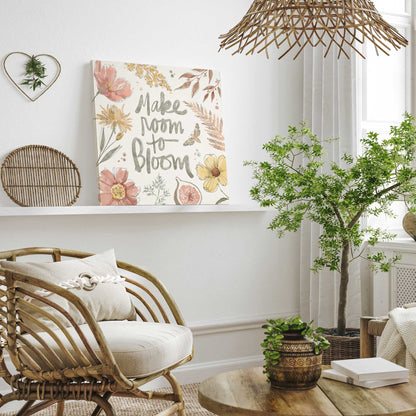 [LIFESTYLE],[SPECIAL],  Picture of art in a room