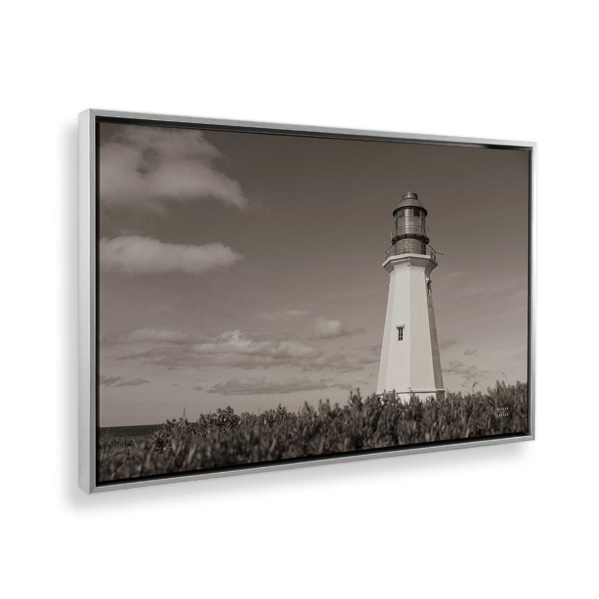 [Color:Polished Chrome], Picture of the corner of the art