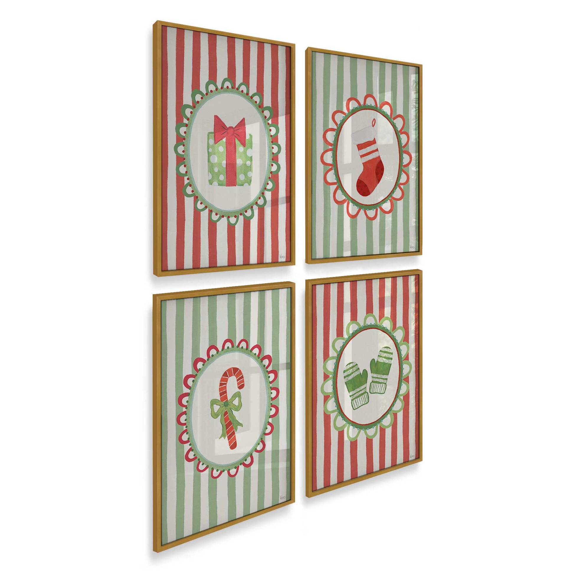 [Color:Polished Gold], Picture of art in a Polished Gold frame of the corner