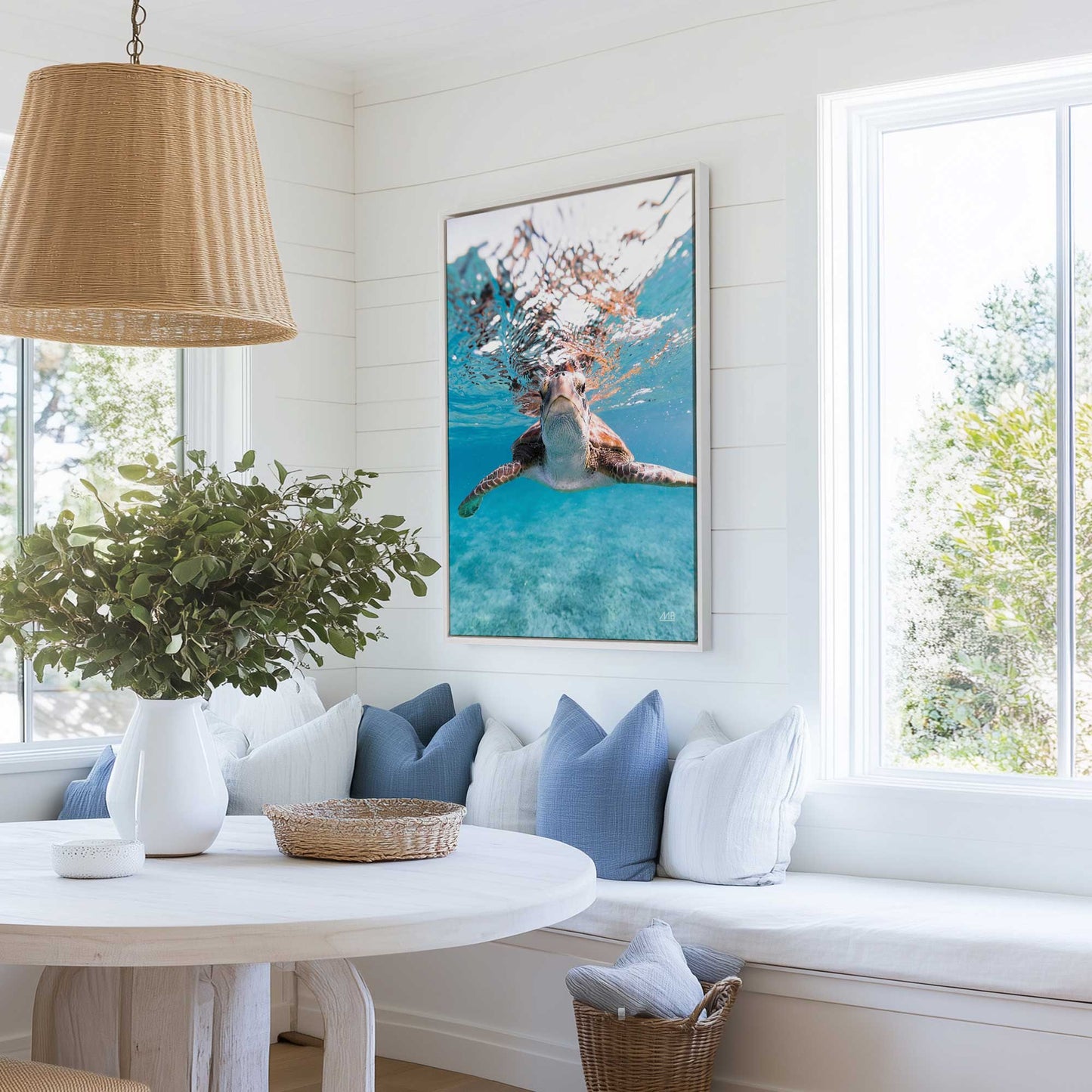 [LIFESTYLE],[SPECIAL],  Picture of art in a room