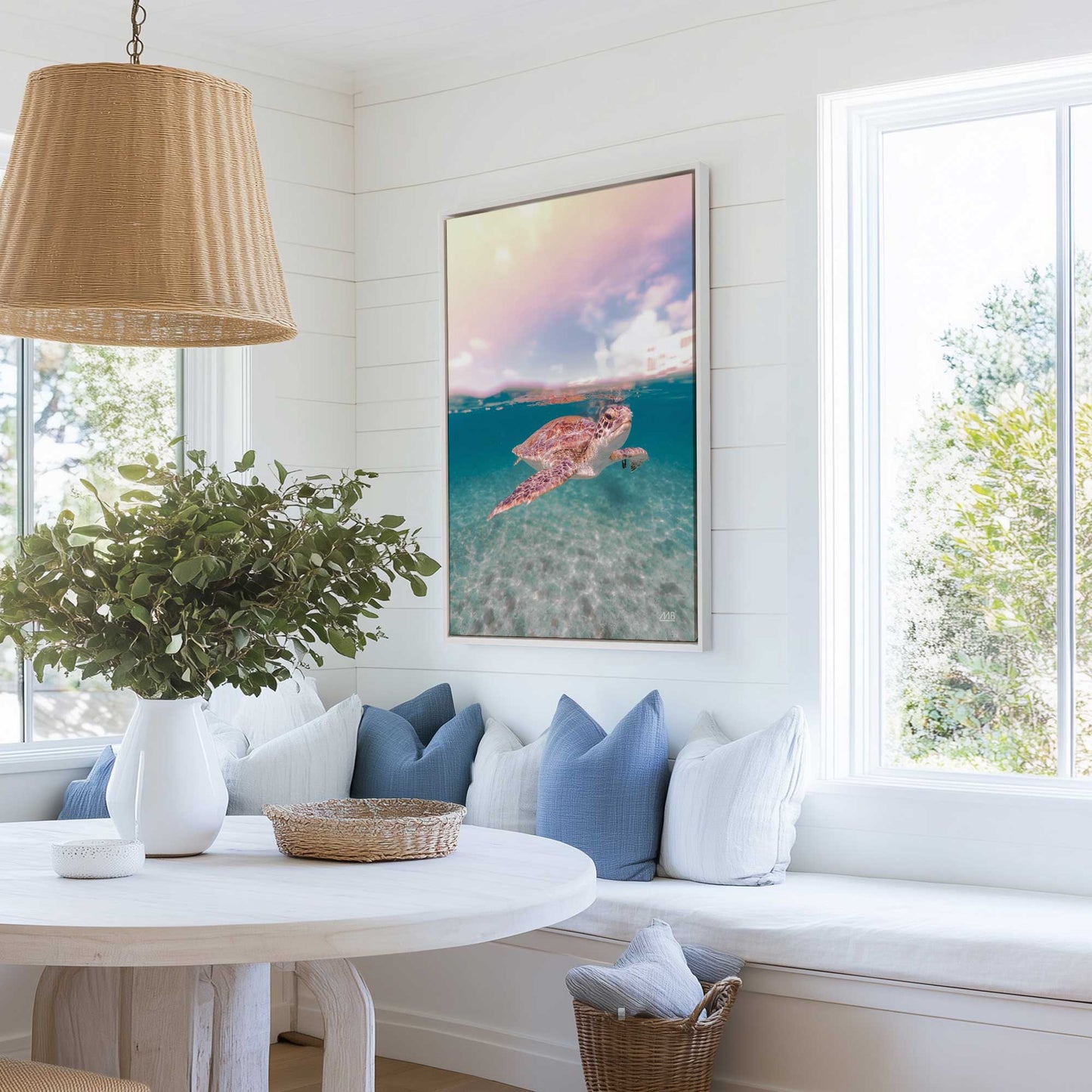 [LIFESTYLE],[SPECIAL],  Picture of art in a room