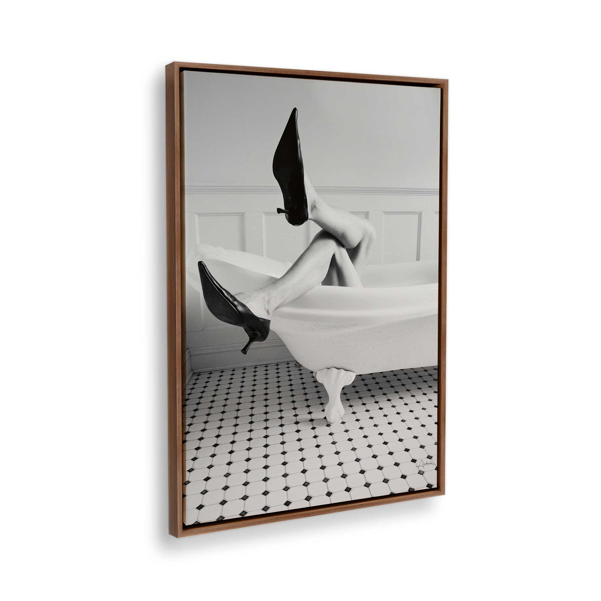 [Color:Walnut], Picture of the corner of the art