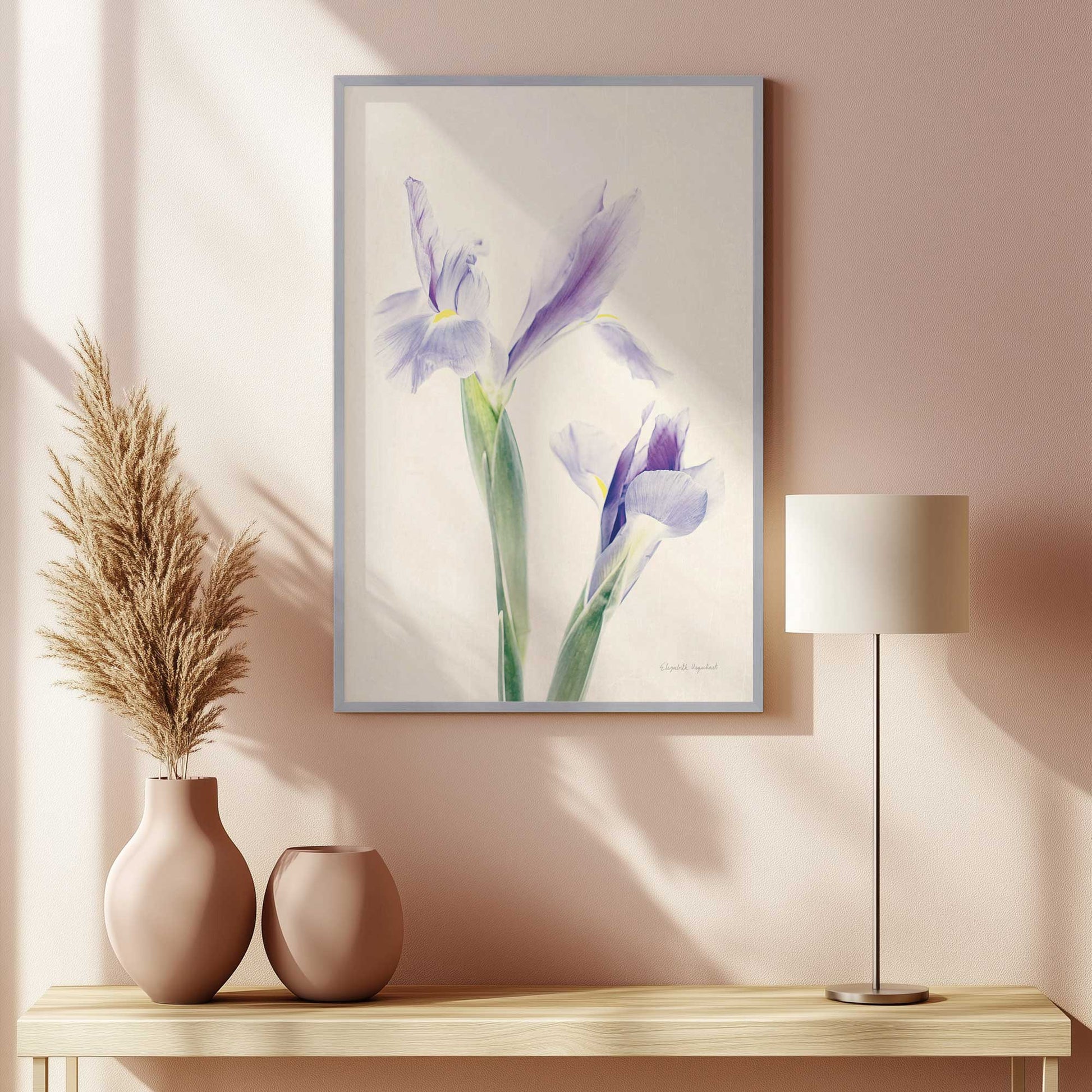 [SPECIAL],[LIFESTYLE], Picture of art hanging in a room