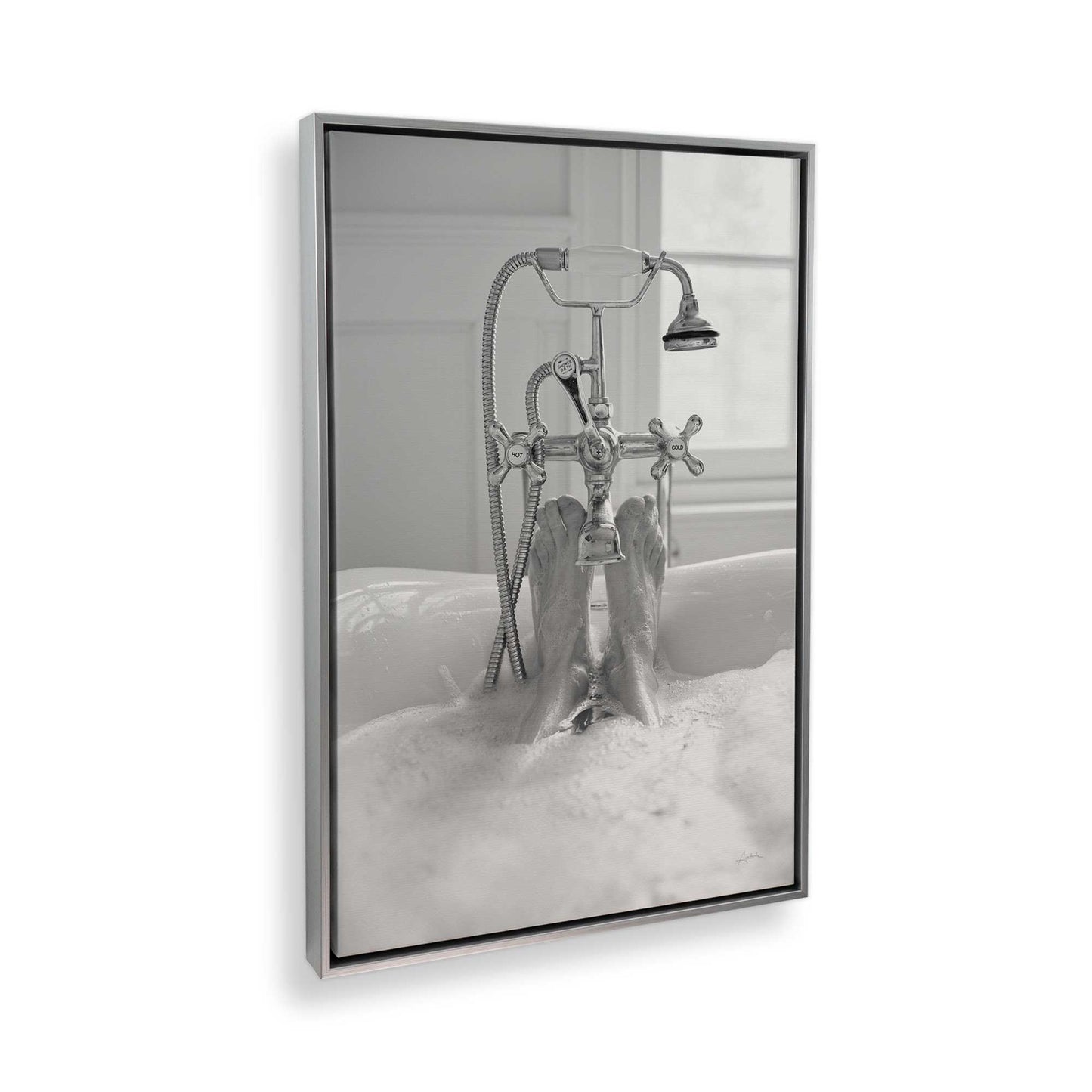 [Color:Polished Chrome], Picture of the corner of the art