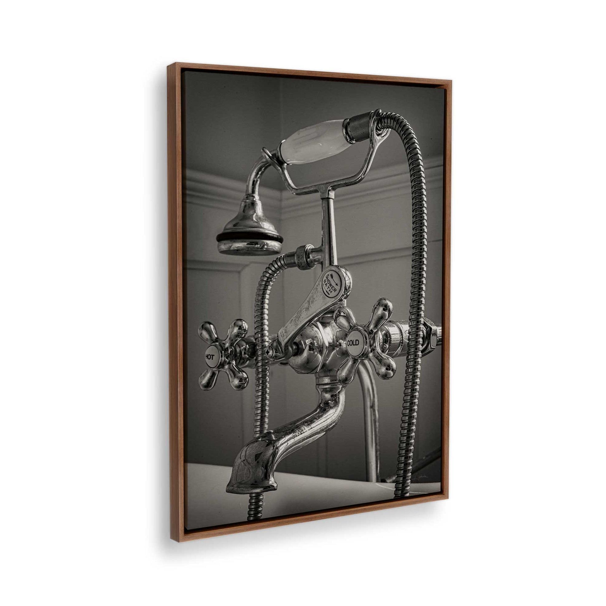 [Color:Walnut], Picture of the corner of the art