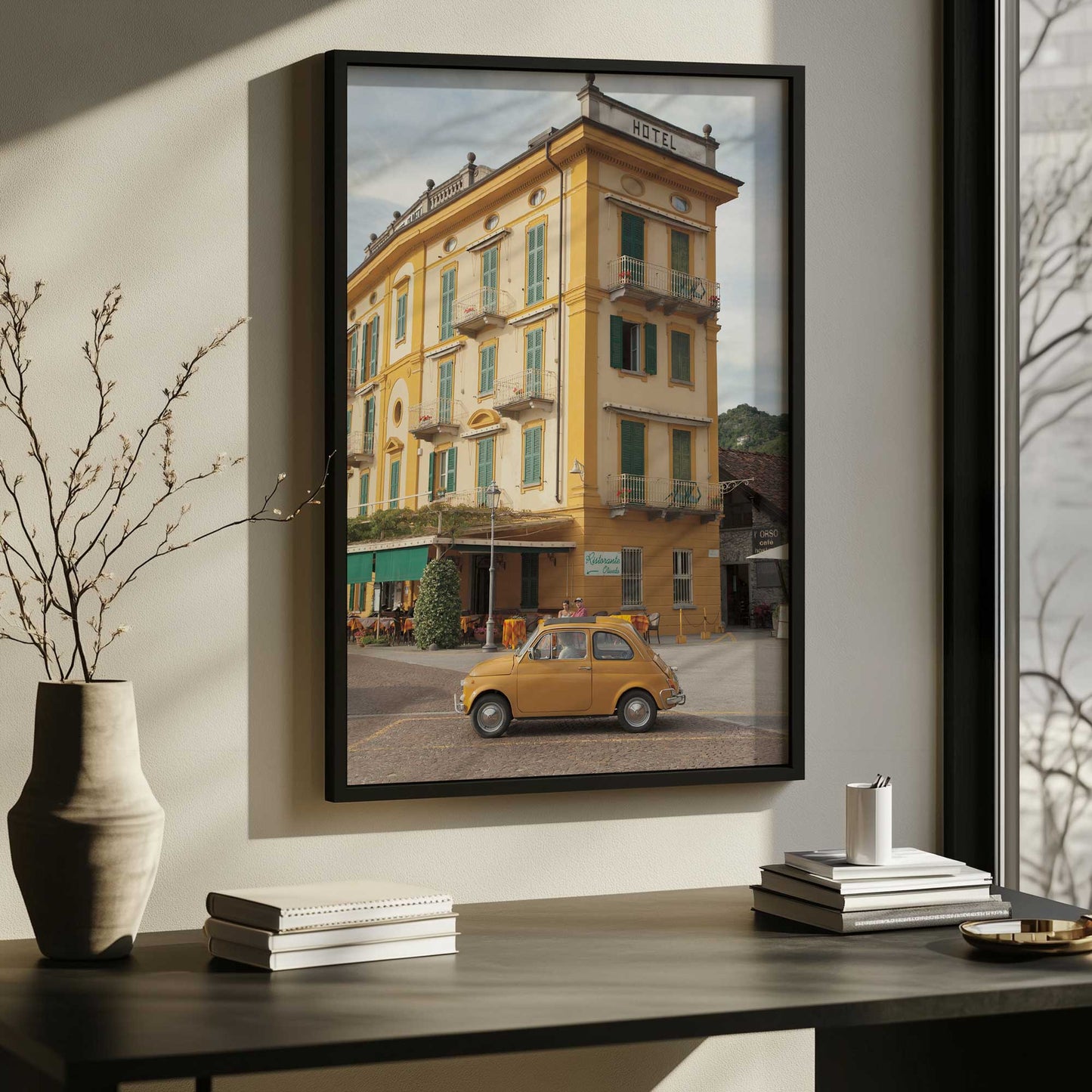 [SPECIAL],[LIFESTYLE], Picture of art hanging in a room