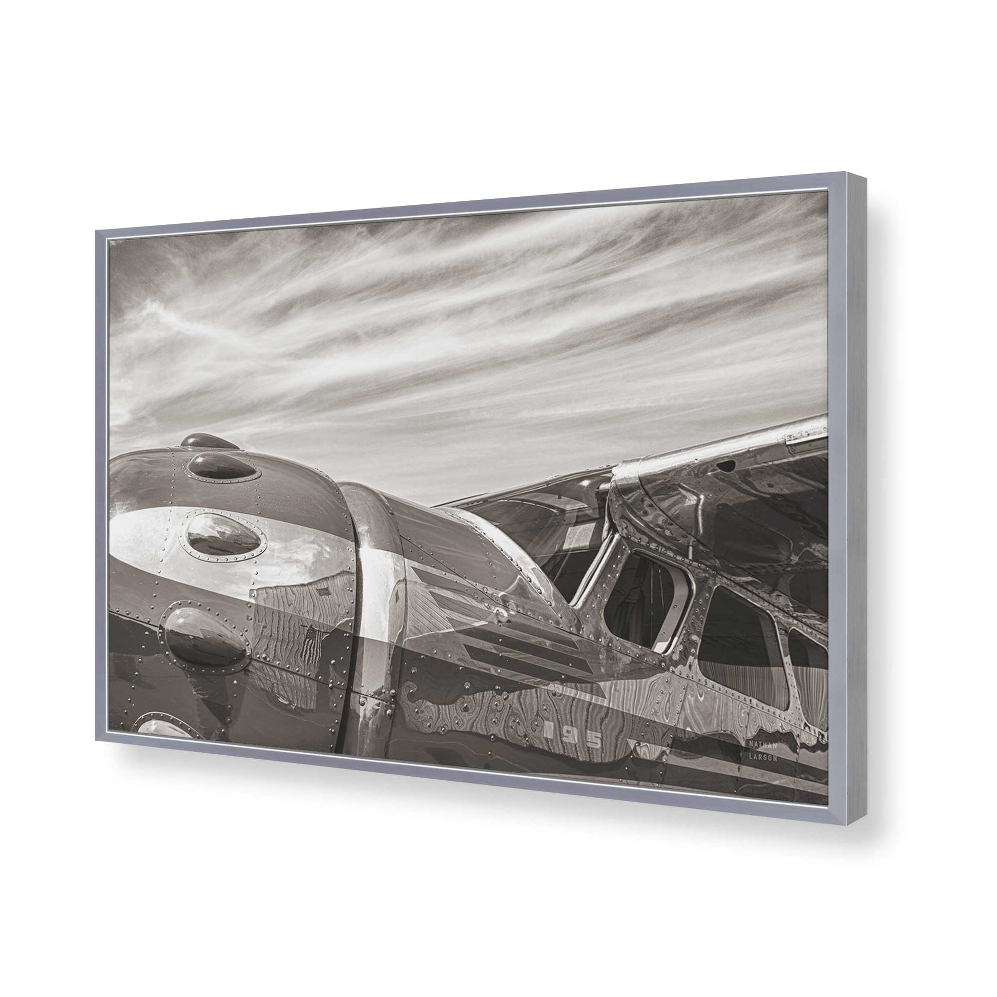 [Color:Polished Chrome], Picture of art in a Polished Chrome frame of the corner