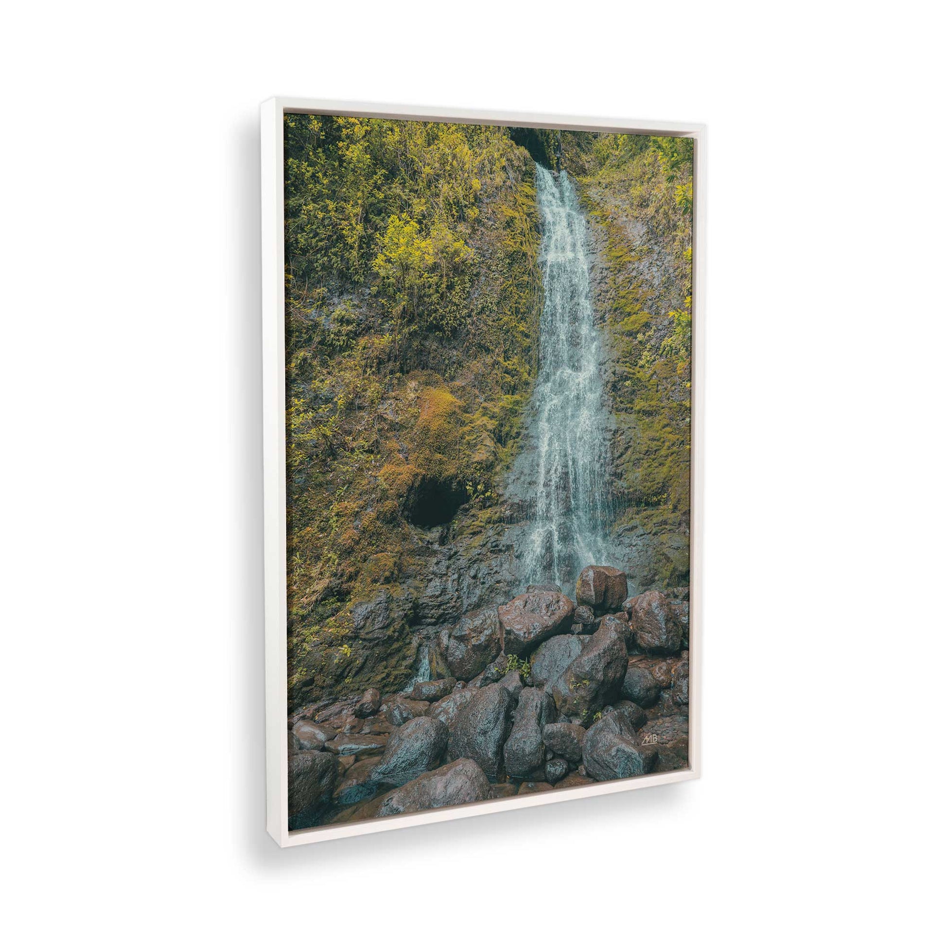 [Color:Opaque White], Picture of the corner of the art