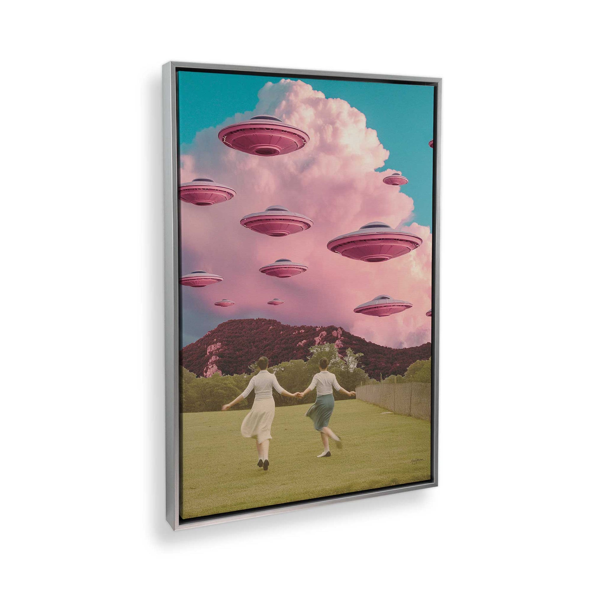 [Color:Polished Chrome], Picture of the corner of the art