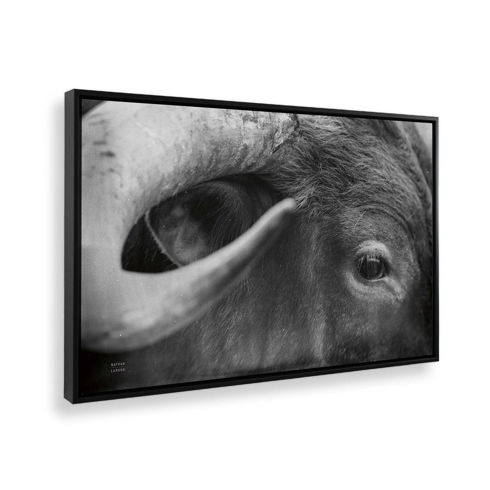 [Color:Satin Black], Picture of the corner of the art