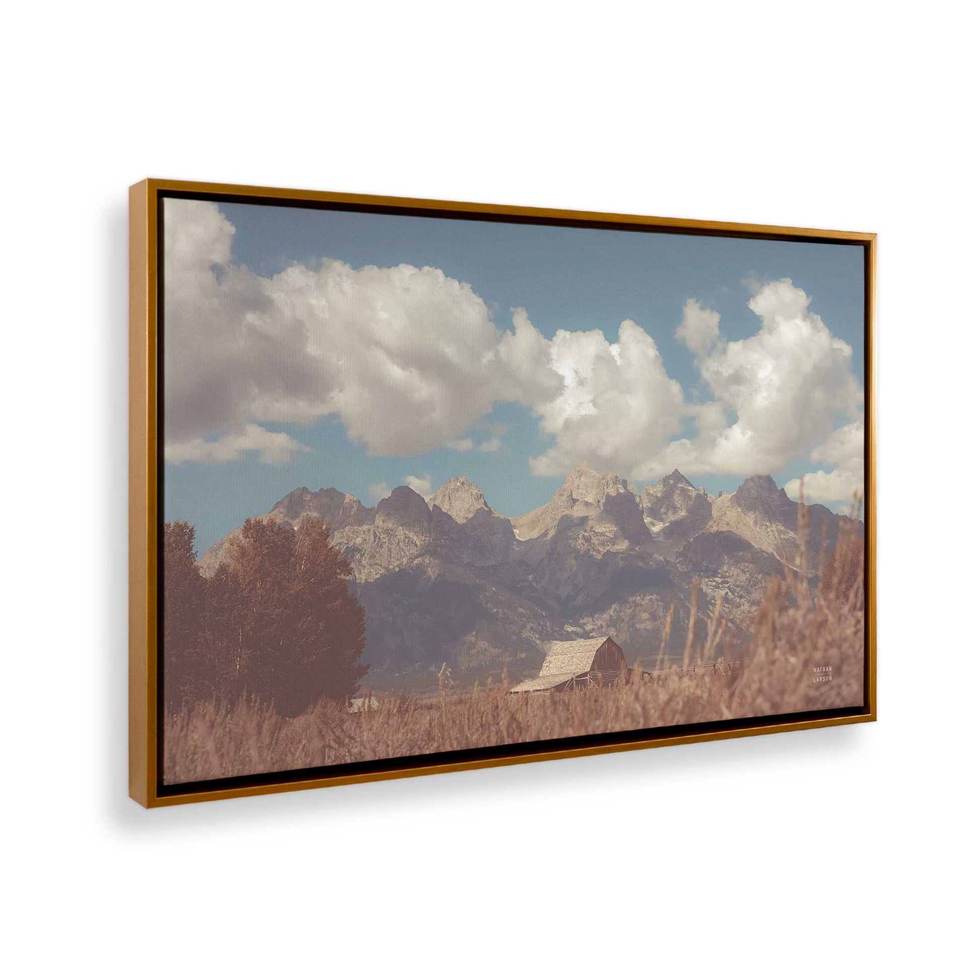 [Color:Polished Gold], Picture of the corner of the art