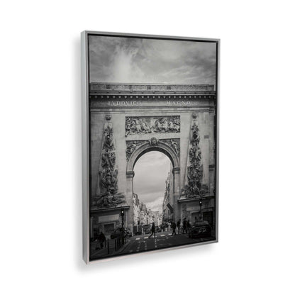 [Color:Polished Chrome], Picture of the corner of the art