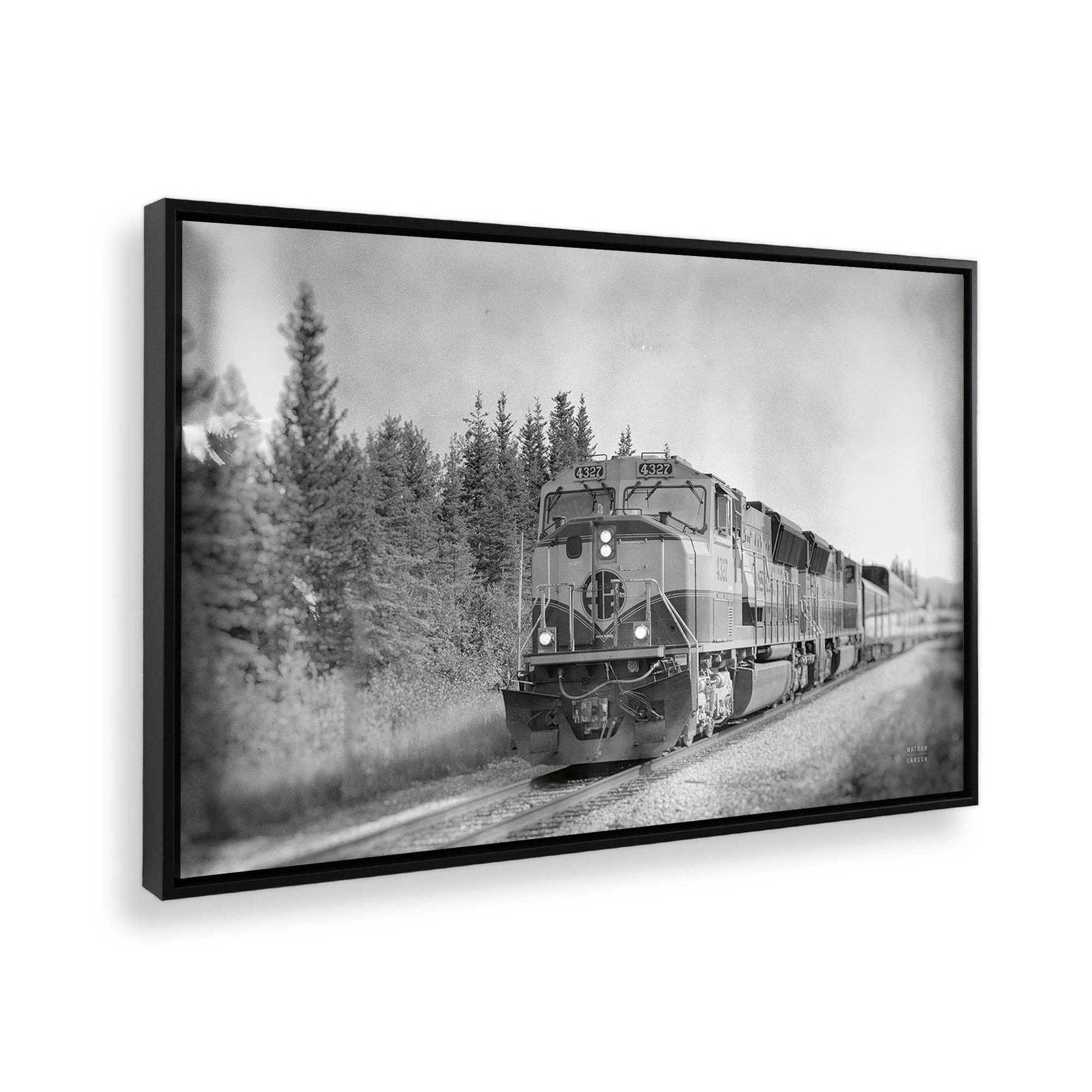 [Color:Satin Black], Picture of the corner of the art