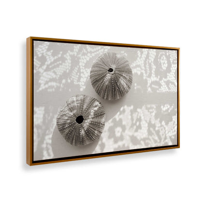 [Color:Polished Gold], Picture of the corner of the art