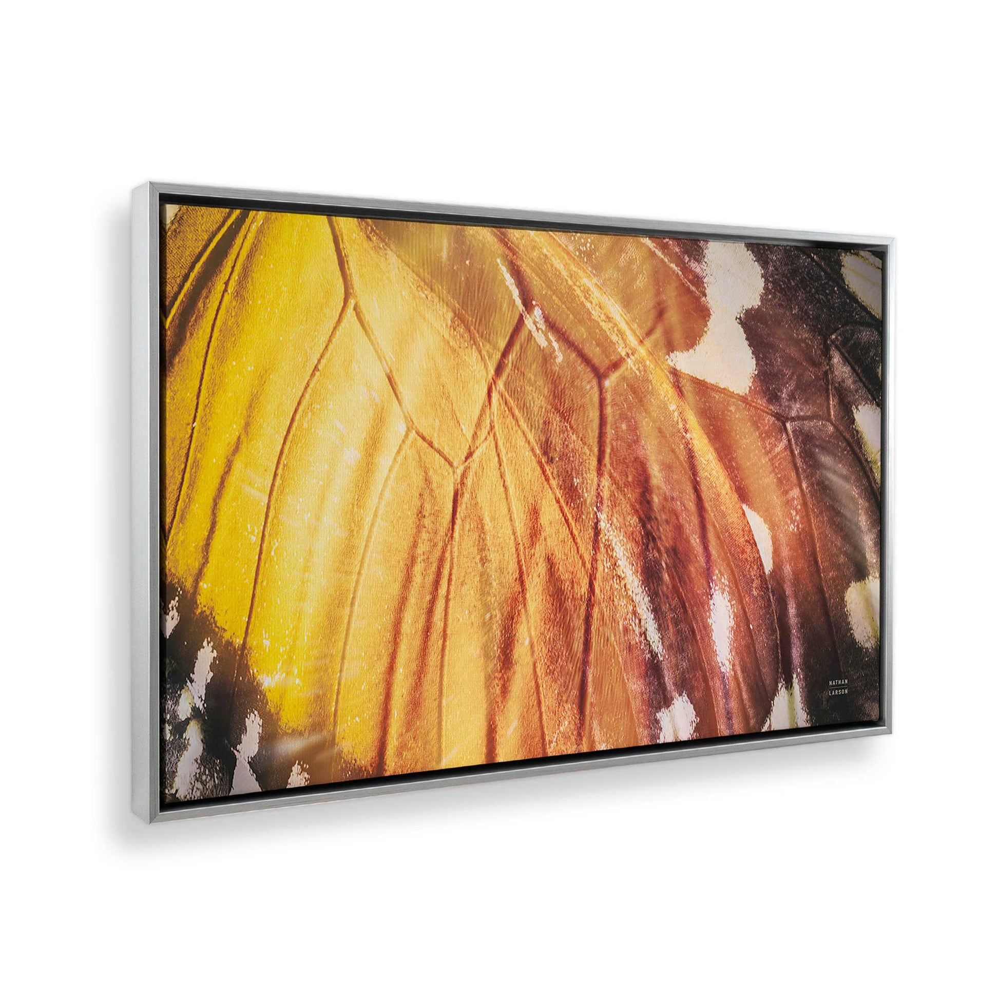 [Color:Polished Chrome], Picture of the corner of the art