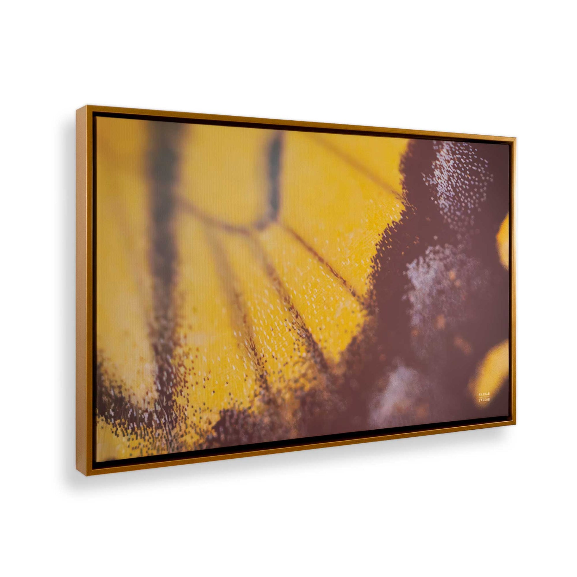 [Color:Polished Gold], Picture of the corner of the art